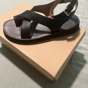 Madewell Black Leather Sandals - Like New